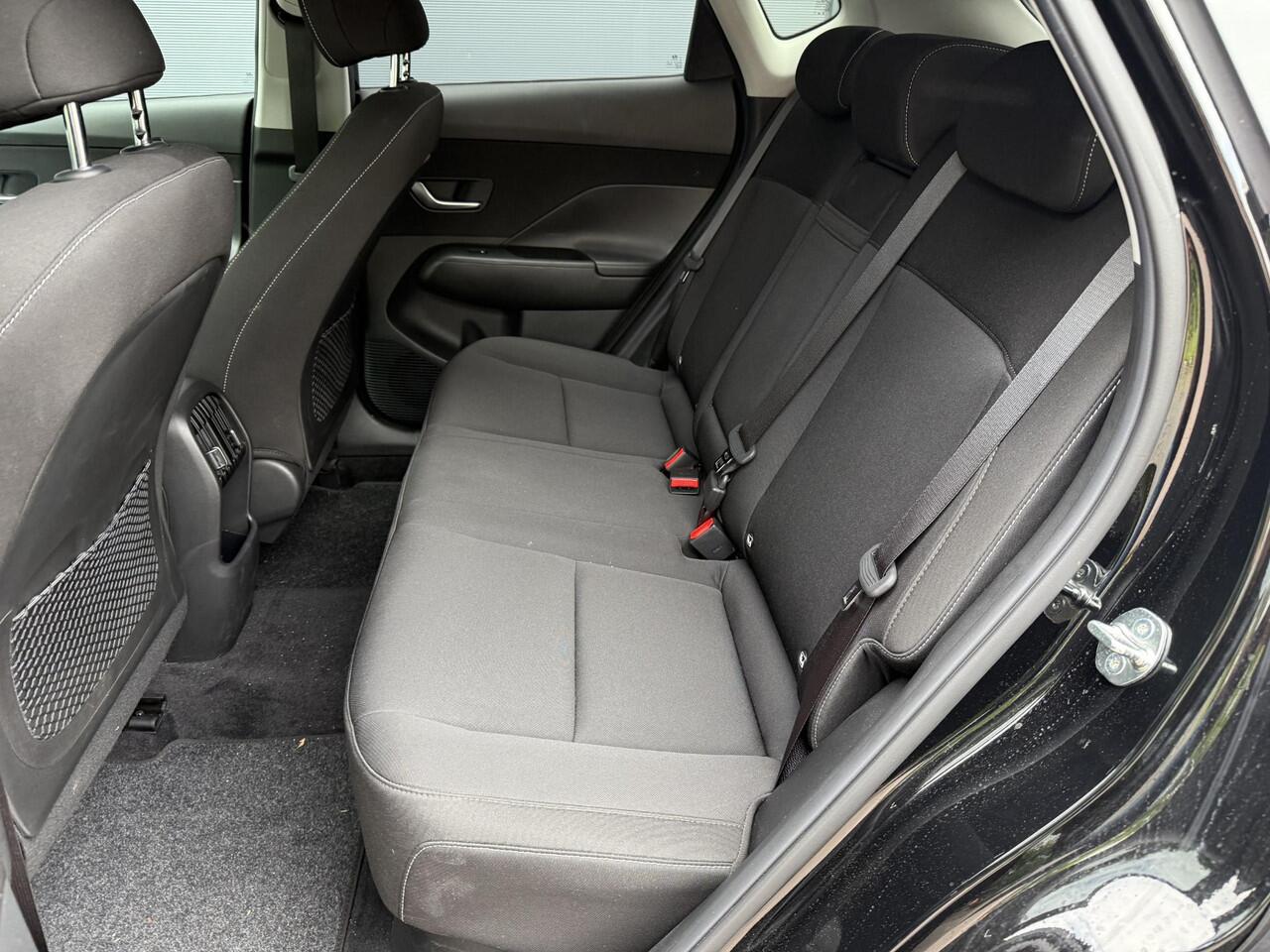 Hyundai Kona 1.6 GDI HEV Comfort Smart / Stoel+Stuur Verwarming / Keyless / Achteruitrij Camera / Elektrische Achterklep / Apple carplay&android auto / Navigatie /