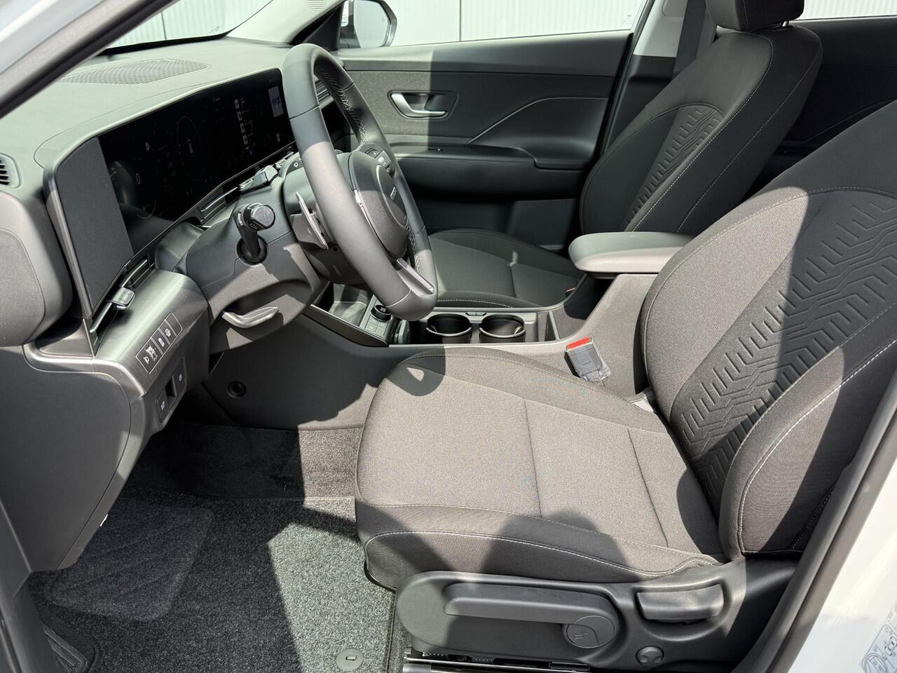 Hyundai Kona 1.6 GDI HEV Comfort Smart / Navigatie / Climate Control / Adaptive Cruise Control / Achteruitrijcamera / Parkeersensoren Voor + Achter /