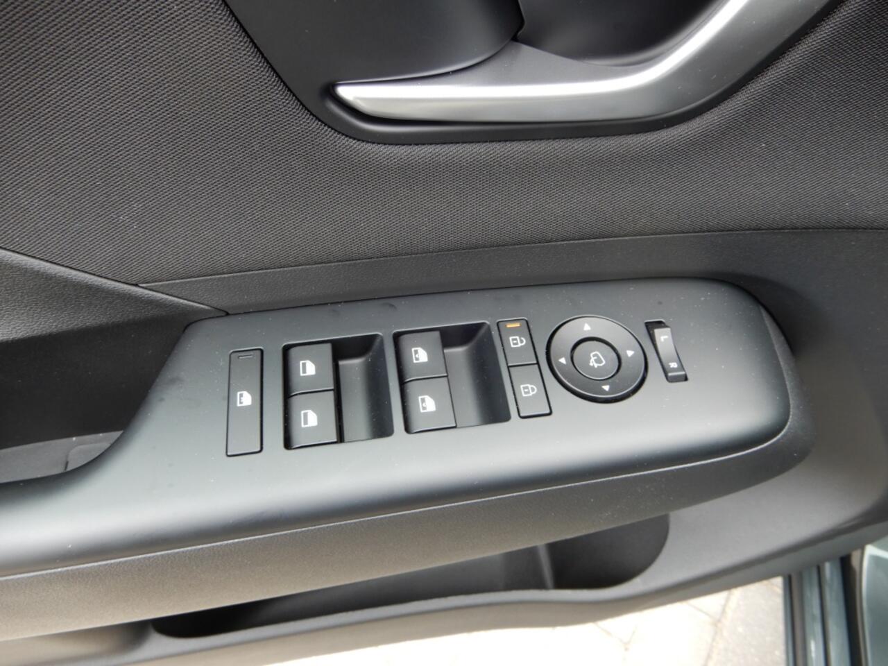 Hyundai Kona Electric Comfort Smart 65.4 kWh | Warmtepomp | Actie prijs! | ¤ 4000,- ko