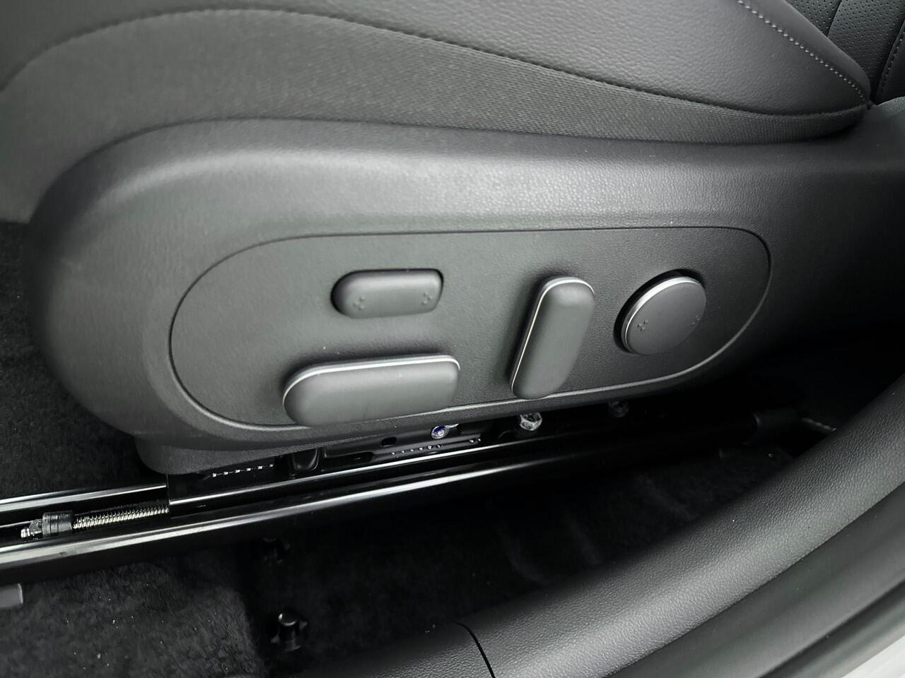 Hyundai Kona 1.6 GDI HEV Premium Sky | Schuifdak | BTW auto