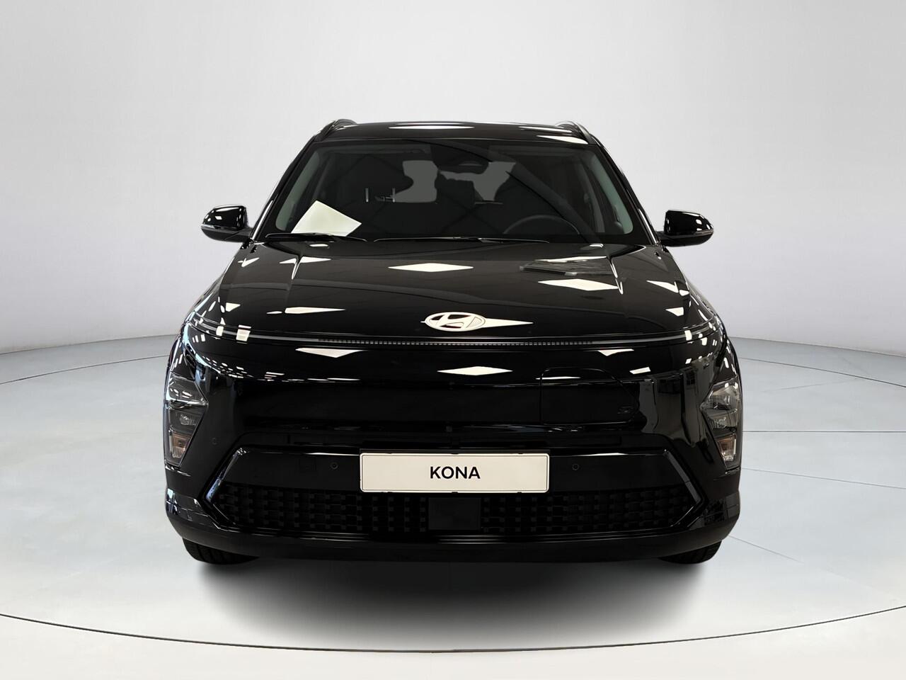 Hyundai Kona Electric Pure Edition 48.4 kWh | Uit voorraad leverbaar! | Parkeersensoren voor en achter | Adaptieve Cruise Control | Keyless entry en start |