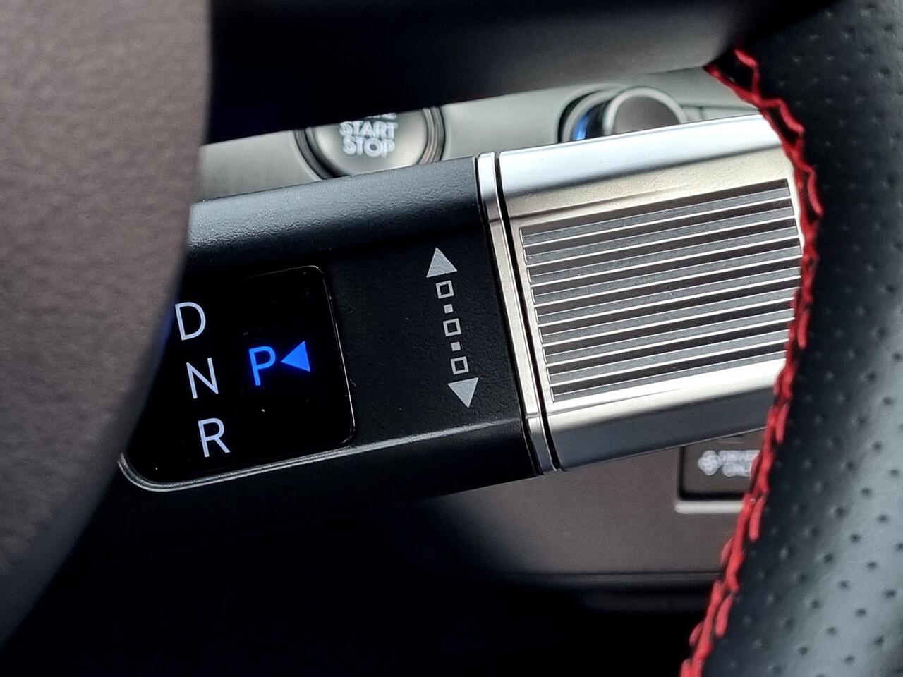 Hyundai Kona 1.6 GDI HEV N Line Automaat Fabrieksgarantie tot 11-2028 / Stoelverkoeling / Stuurverwarming / Stoelverwarming Voor + Achter / 360 Camera / Navigatie / Climate Control /