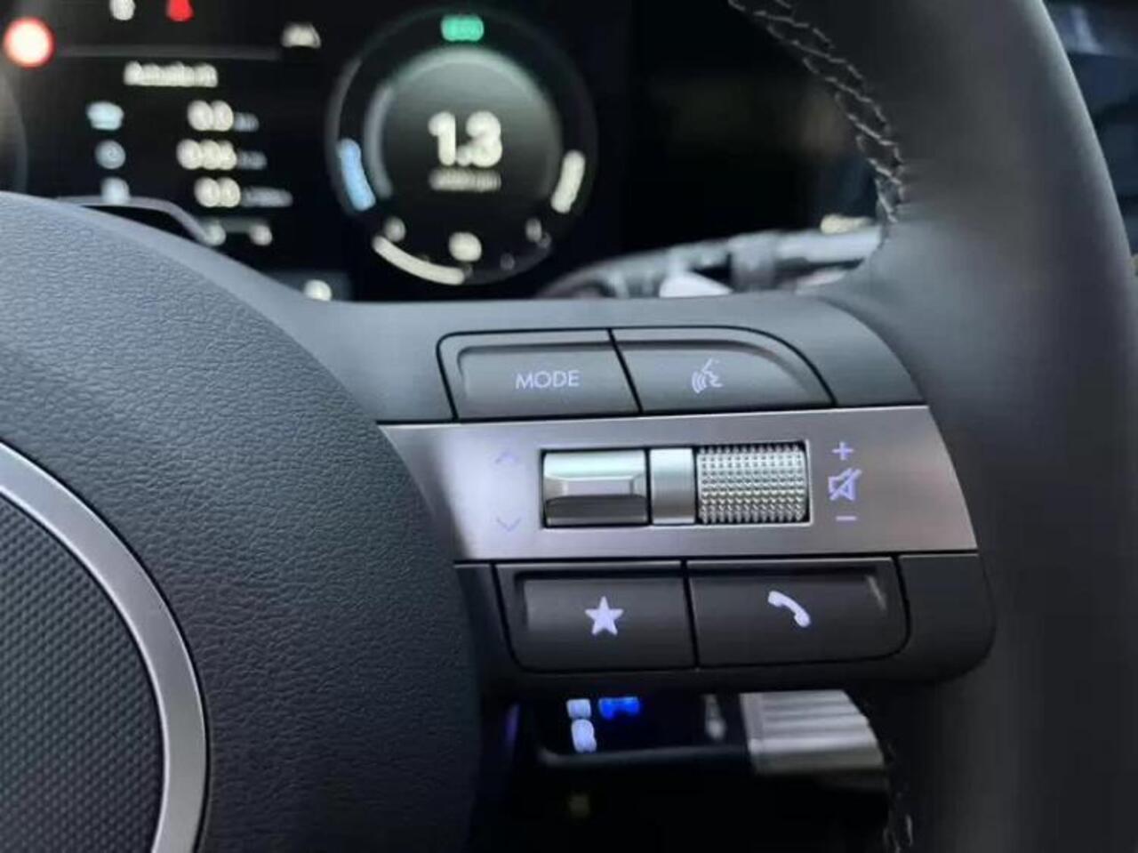 Hyundai Kona 1.6 GDI HEV Premium | Rijklaarprijs! | Speciale Korting | Elektrisch verstelbare stoelen | Leder interieur | 360 camera |