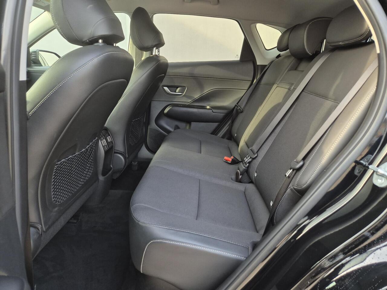 Hyundai Kona 1.6 GDI HEV Comfort Smart Automaat / Stuur- & Stoel verwarming / Achteruitrijcamera / Apple Carplay Android Auto / Keyless Entry/Start / Adaptief cruise control / Draadloze telefoon lader / Climate control /