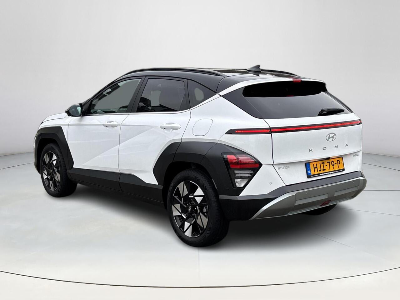 Hyundai Kona 1.6 GDI HEV Premium | Apple Carplay/Android Auto | Adaptieve Cruise Control | Stoel/Stuurverwarming | 360 Camera | Stoel Geheugen | Rijklaarprijs |