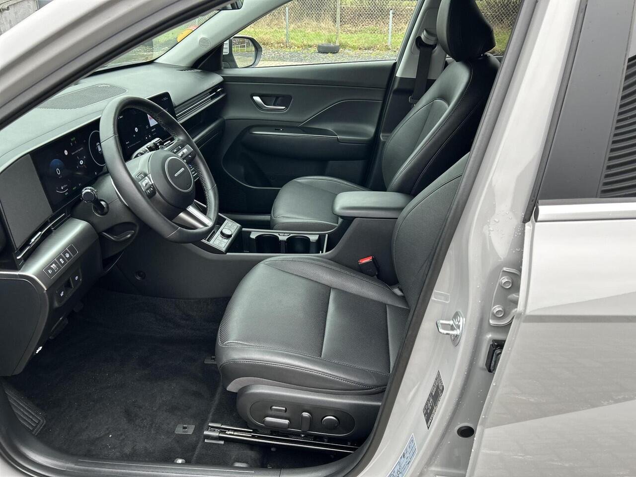 Hyundai Kona 1.6 GDI HEV Premium | Apple Carplay/Android Auto | Elektrische verstelbare stoelen met geheugen | Stoel/stuur verwarming | Elektrische achterklep | 360 graden camera |