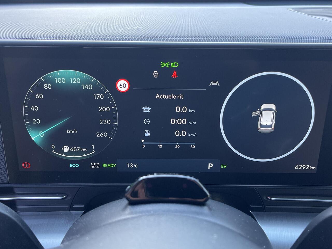 Hyundai Kona 1.6 GDI HEV Premium / Modeljaar 2026 / 3000 Korting / Stoelverkoeling / Stuurverwarming / Stoelverwarming Voor + Achter / Snel Leverbaar! /