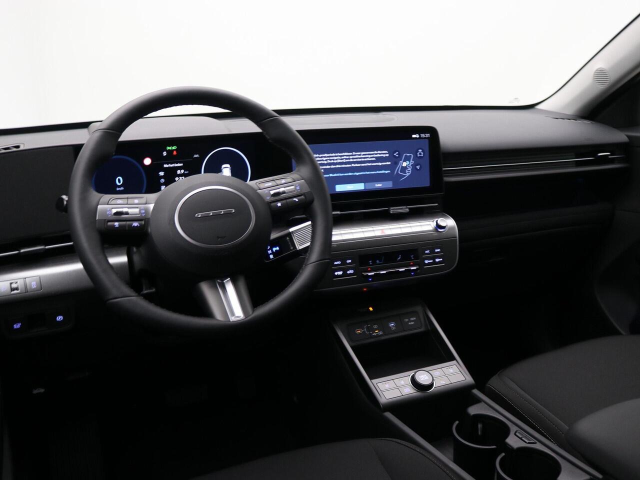 Hyundai Kona Electric Comfort Smart 65.4 kWh + WVB / ¤ 3.000,- Voordeel Op Nieuwprijs / Rijklaarprijs / Direct Leverbaar / Navigatie / Blind-Spot Collision-Avoidance Assist / Adaptieve Cruise Control / Warmtepomp /