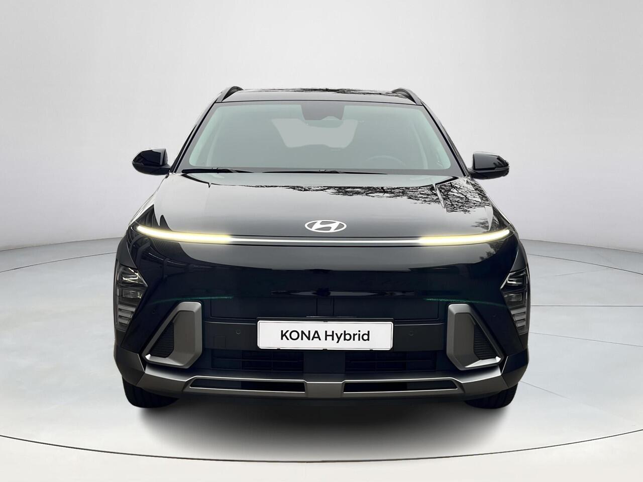 Hyundai Kona 1.6 GDI HEV Comfort Smart | Uit voorraad leverbaar! | Cruise Control | Navigatie | Camera | Lichtmetaal |