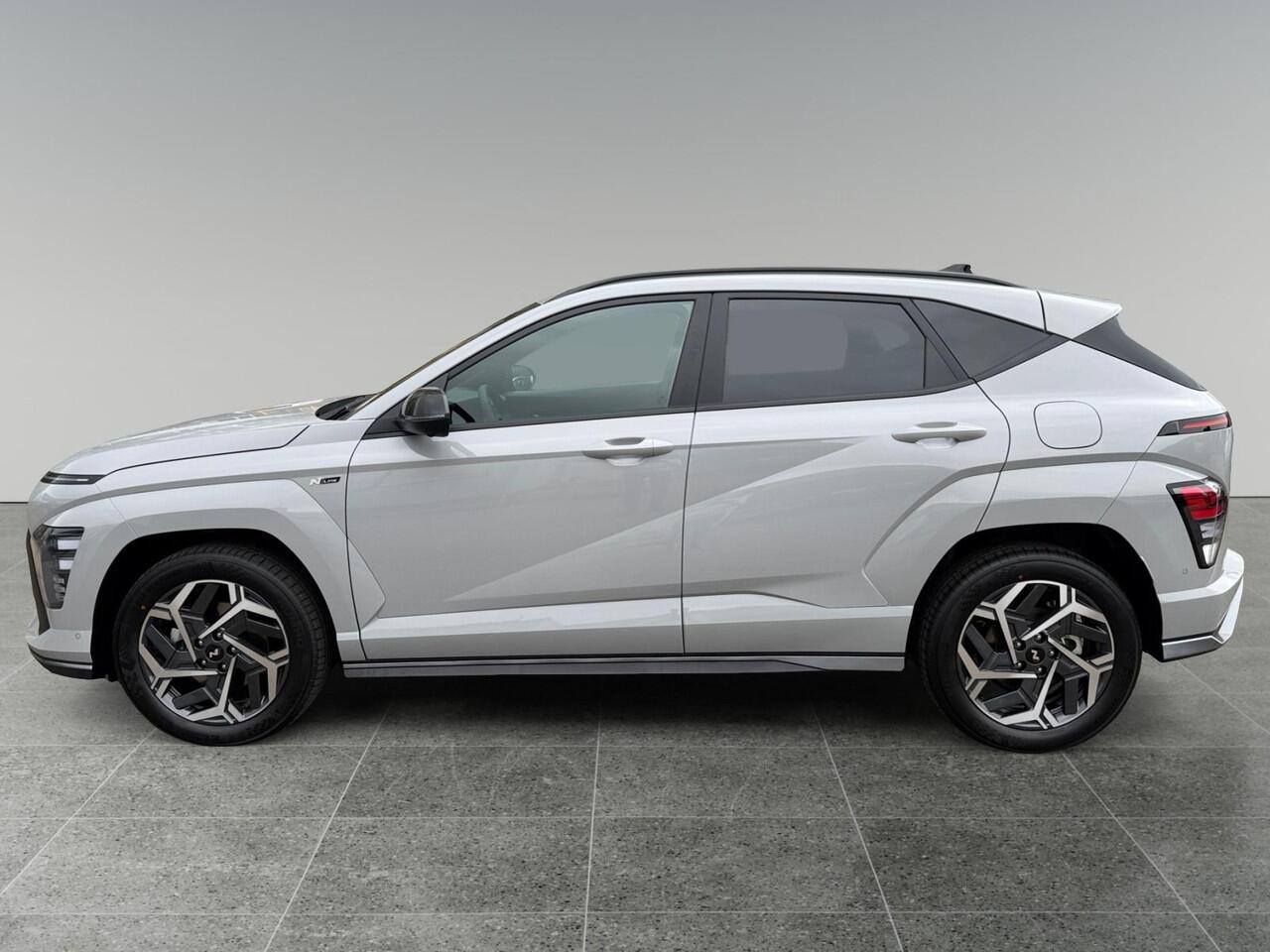 Hyundai Kona N Line 1.6 GDI HEV 137pk | ¤5.120 KORTING | STOELVERW. | DODEHOEKBEW. | 360° CAMERA | BLINDVIEW MONITOR |