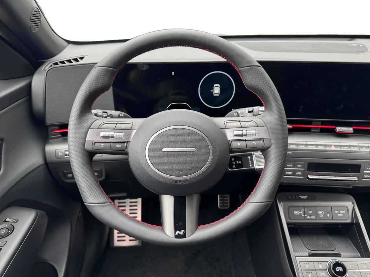 Hyundai Kona N Line 1.6 GDI HEV 137pk | ¤5.120 KORTING | STOELVERW. | DODEHOEKBEW. | 360° CAMERA | BLINDVIEW MONITOR |