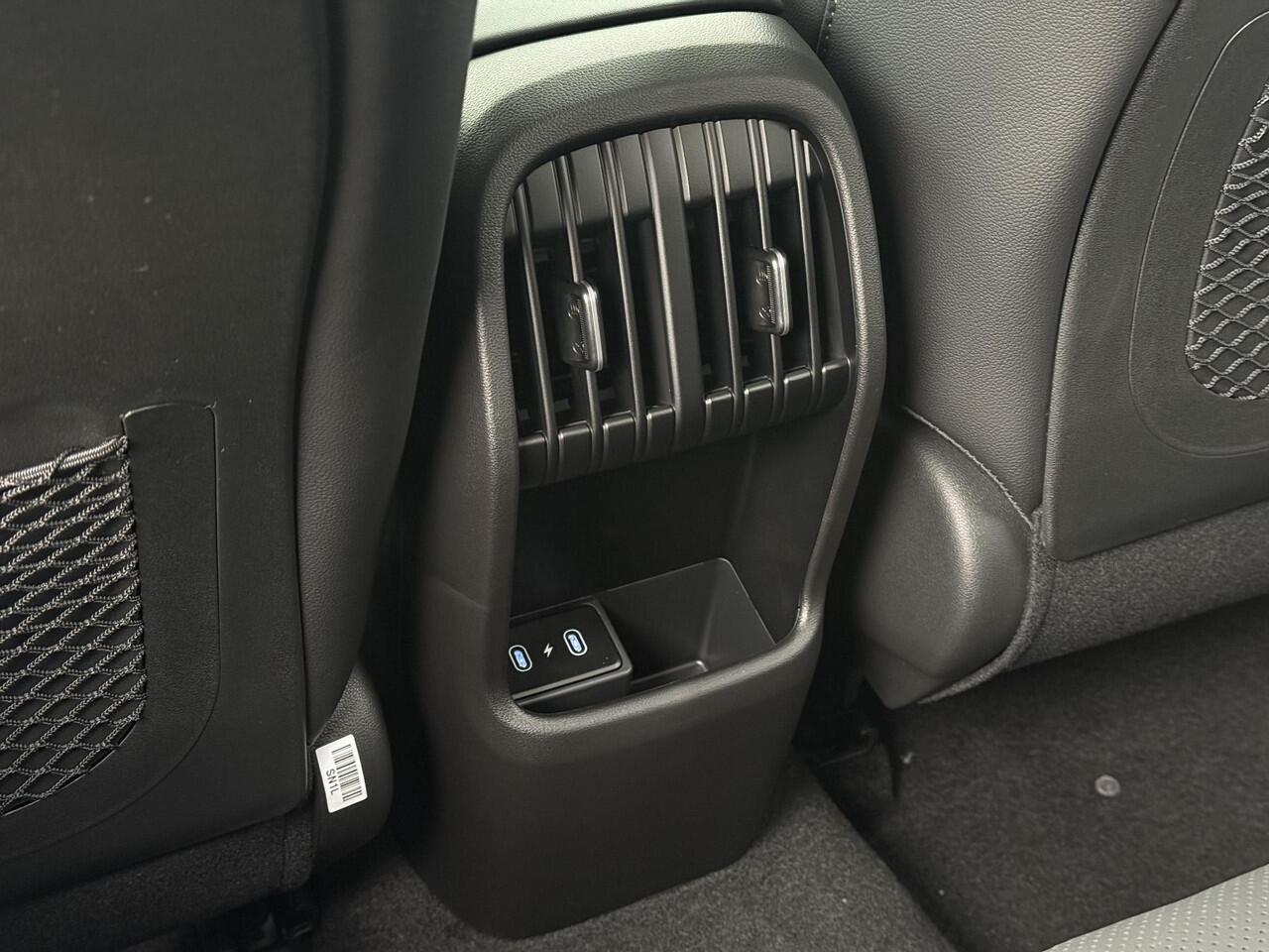 Hyundai Kona 1.6 GDI HEV Premium / 2.500 Voordeel / MY 26 / Zwart Leder / Stoelverkoeling / Stoelverwarming Voor + Achter / Stuurverwarming / 360 Camera / BOSE Audio /