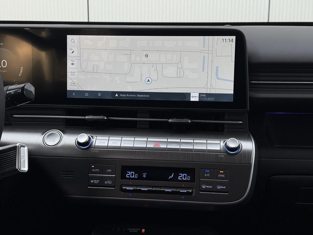 Hyundai Kona 1.6 GDI HEV Premium / 2.500 Voordeel / MY 26 / Zwart Leder / Stoelverkoeling / Stoelverwarming Voor + Achter / Stuurverwarming / 360 Camera / BOSE Audio /