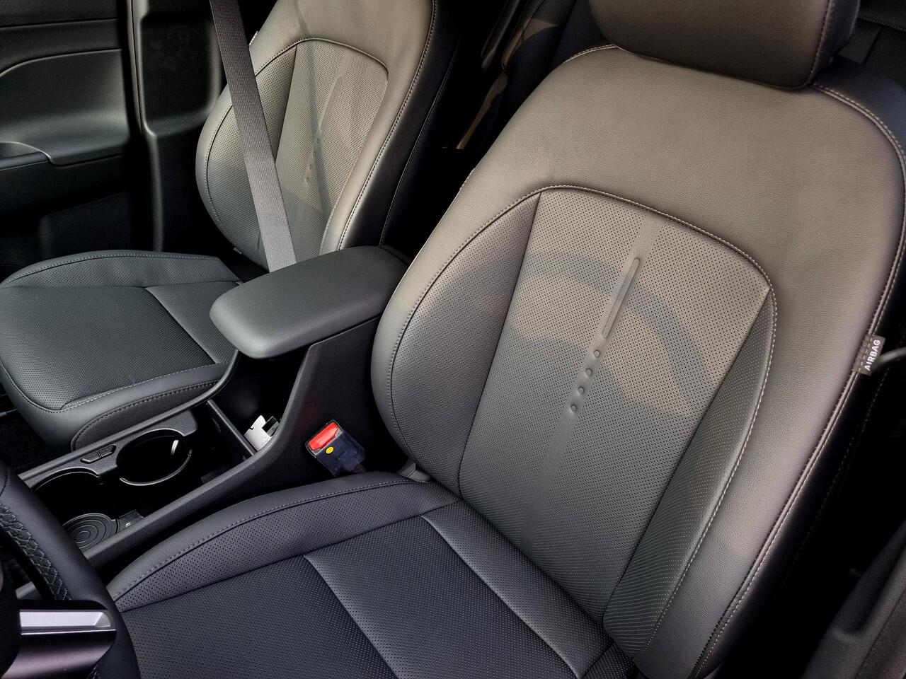 Hyundai Kona 1.6 GDI HEV Premium / Modeljaar 2026 / ¤ 2500,= voordeel op nieuwprijs / Stoelverkoeling / Stuurverwarming / Stoelverwarming Voor + Achter / Snel Leverbaar! /