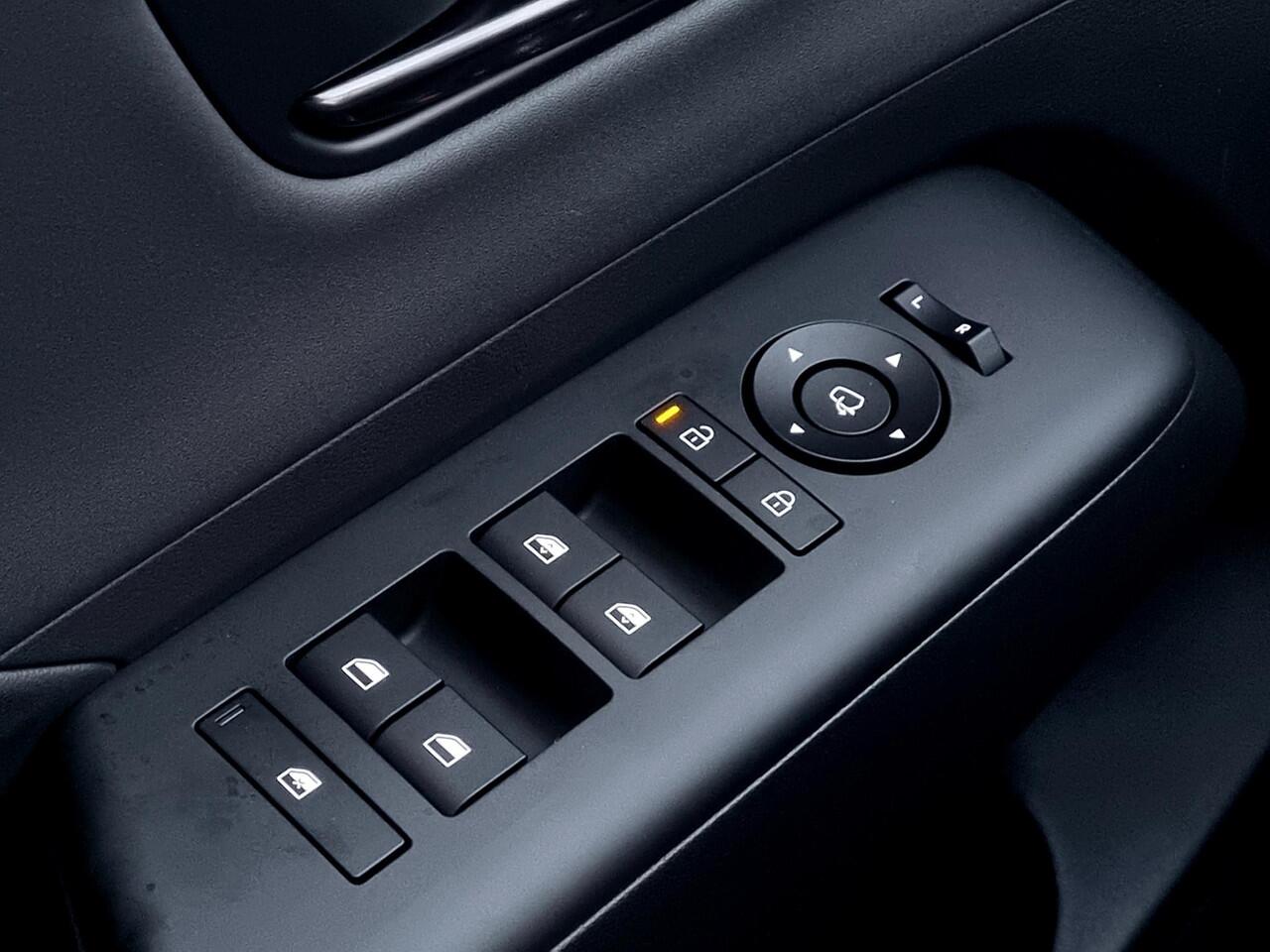 Hyundai Kona 1.6 GDI HEV N Line / ¤2500,- Voordeel / Snel Leverbaar / Navigatie / Climate Control / Cruise Control Adaptief /