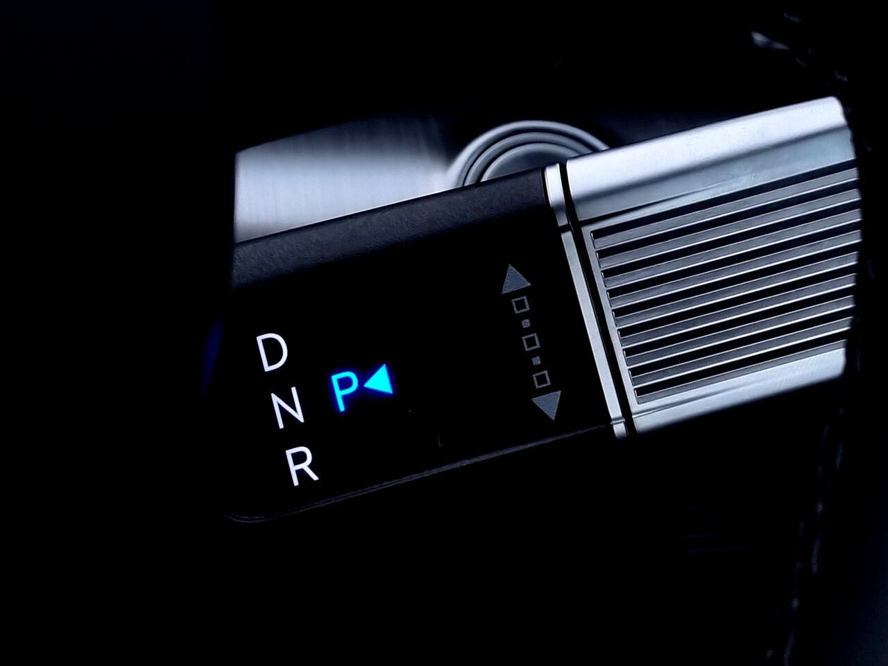 Hyundai Kona 1.6 GDI HEV Comfort Smart / ¤2500,- Voordeel / Snel Leverbaar / Elektronisch bedienbare Achterklep / Navigatie / Climate Control / Dodehoek Detectie /