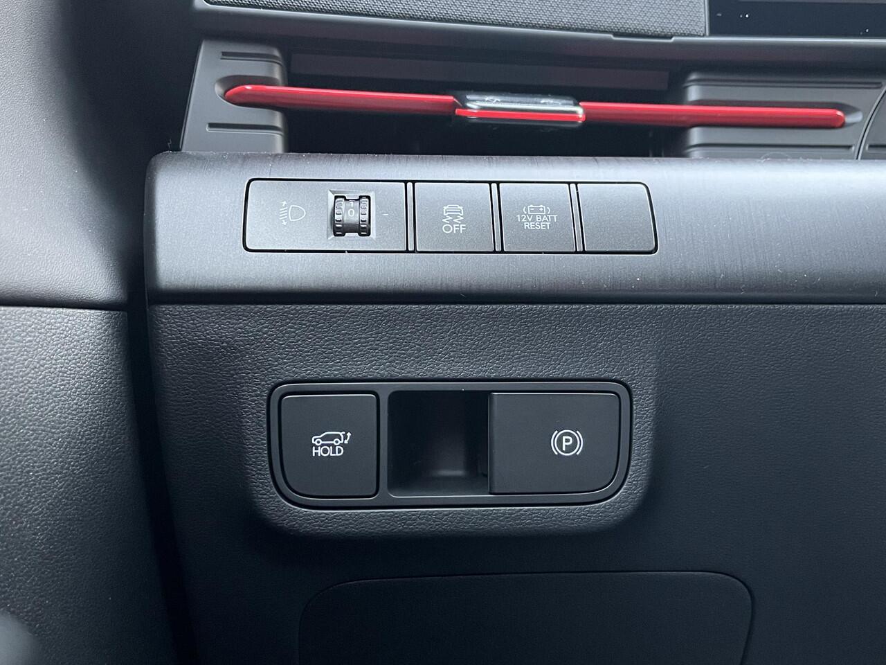 Hyundai Kona 1.6 GDI HEV N Line Sky / N Line exterieur / Lichtmetalen velgen 5-spaaks 18" / Schuif-/kanteldak / Achterstoelen verwarmd /