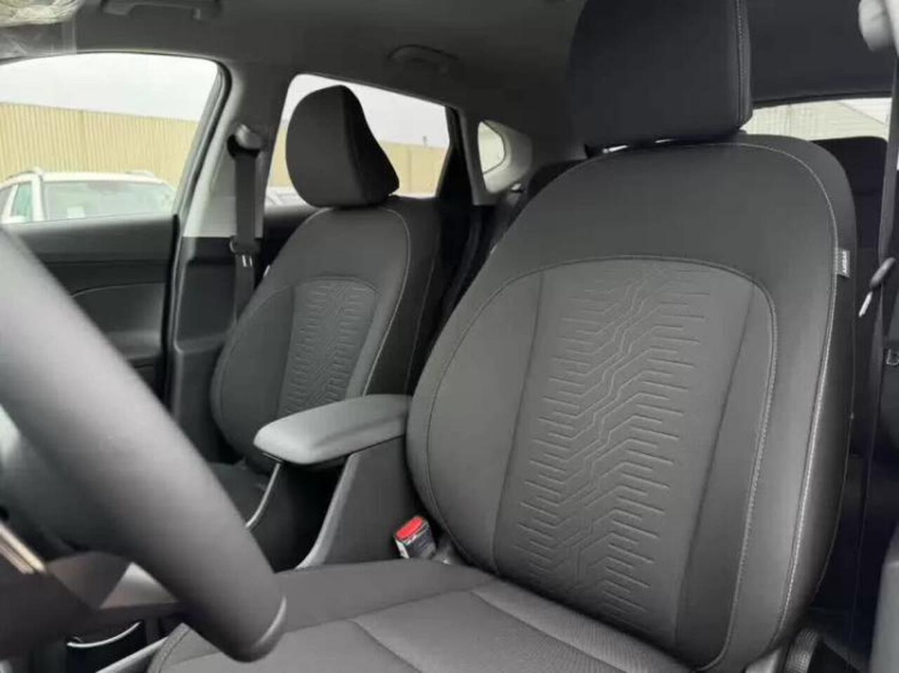 Hyundai Kona Electric Long Range Pure Edition 64.8 kWh | Rijklaarprijs! | Speciale Korting | Adaptief Cruise Control | Apple CarPlay/Android Auto |