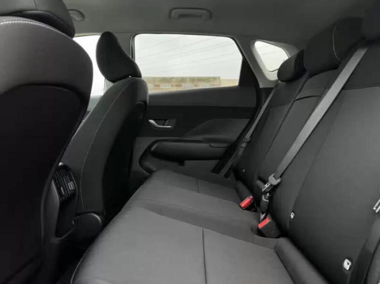 Hyundai Kona Electric Long Range Pure Edition 64.8 kWh | Rijklaarprijs! | Speciale Korting | Adaptief Cruise Control | Apple CarPlay/Android Auto |