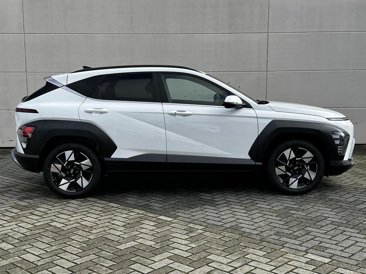 Hyundai Kona 1.6 GDI HEV Comfort Smart ** Nu met gratis Trekhaak of All-season banden + ¤ 2.500 Voordeel ** Nieuw uit voorraad leverbaar **