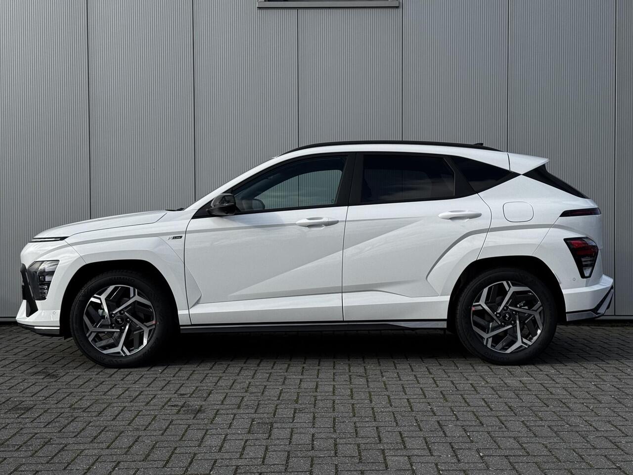 Hyundai Kona 1.6 GDI HEV N Line / nieuw uit voorraad / Modeljaar 2026 / 18" Lm velgen / Led Koplampen / 360 camera / rijklaar 40.648 /