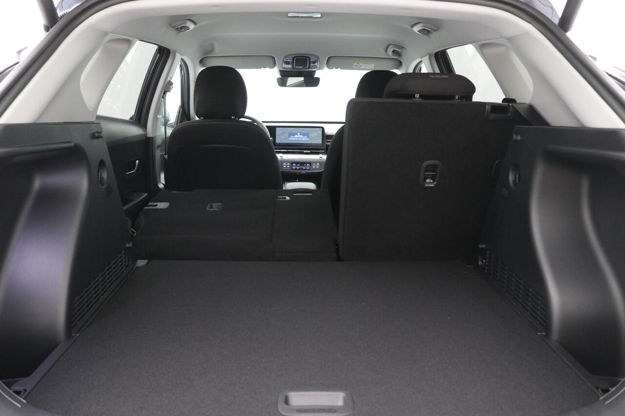 Hyundai Kona 1.6 GDI HEV Comfort Smart / ¤ 2500,- Voordeel / Rijklaarprijs / Direct Leverbaar / Navigatie / 18" LMV / Adaptieve Cruise Control / Parkeersensoren voor en achter