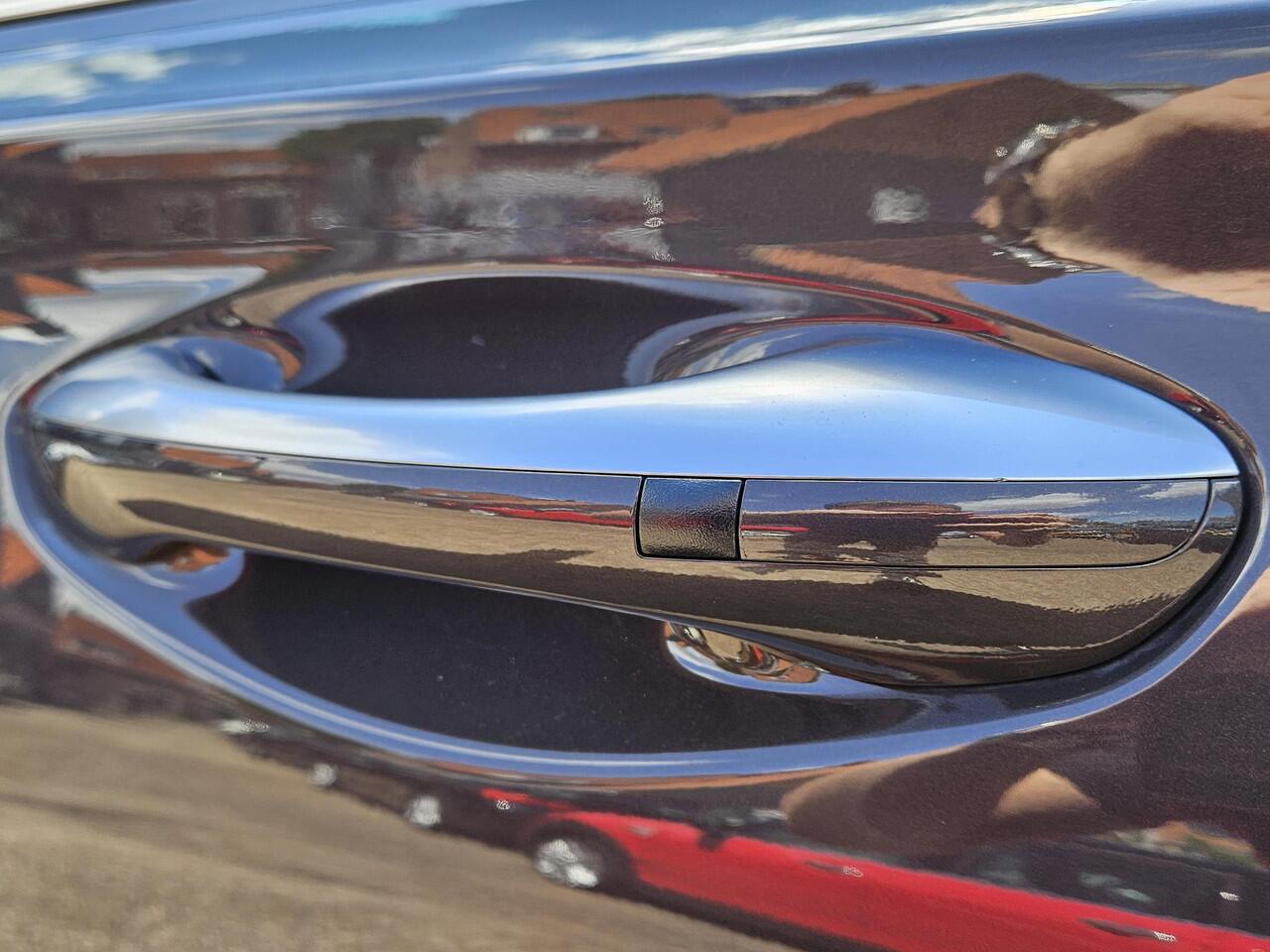 Hyundai SANTA FE 1.6 T-GDI PHEV Premium Plus Sky /Apple Carplay/Pano/Elektr.klep/360 Cam./Stoelverkoeling/HUD/ACC/Krell Audio/Elektr. lederen stoelen/DAB+/Trekhaak/(MET GARANTIE*)