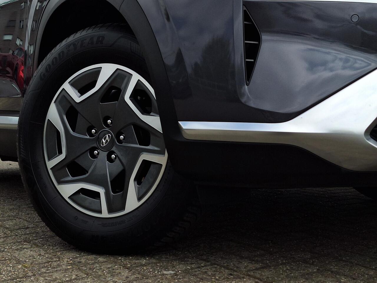 Hyundai SANTA FE 1.6 T-GDI HEV Comfort Smart | Apple Carplay/Android Auto | Adaptief Cruise Control | Achteruitrijcamera | Elektrische stoelen | Stoelverwarming |