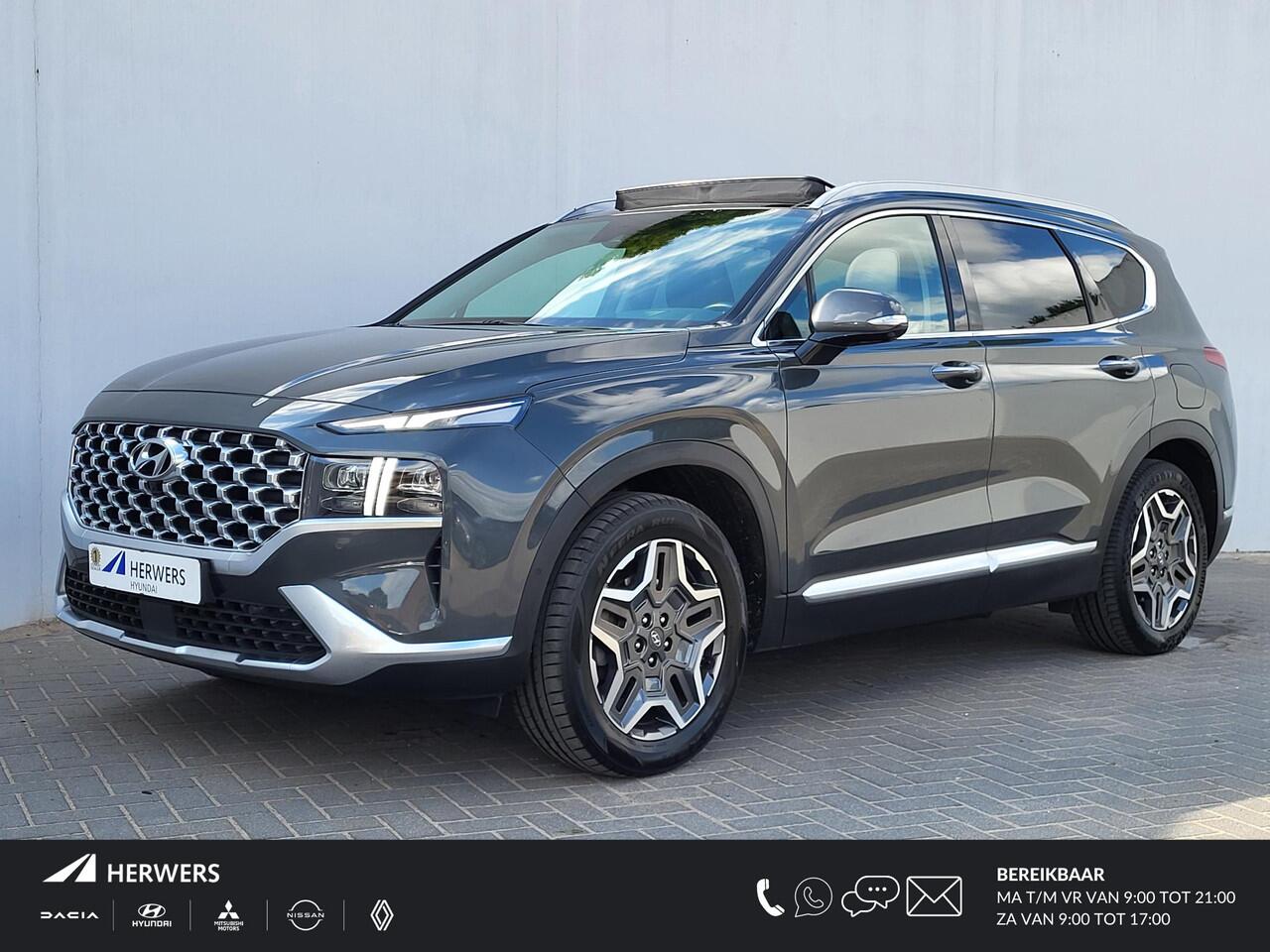 Hyundai SANTA FE 1.6 T-GDI PHEV Premium Sky Automaat / Dealer onderhouden / Afn. trekhaak 1.350 kg / Panoramadak / Navigatie / Lederen bekleding / Stuur-, voor- en achterstoelen verwarmd / 19" / Premium Audio / Apple Carplay / Android Auto