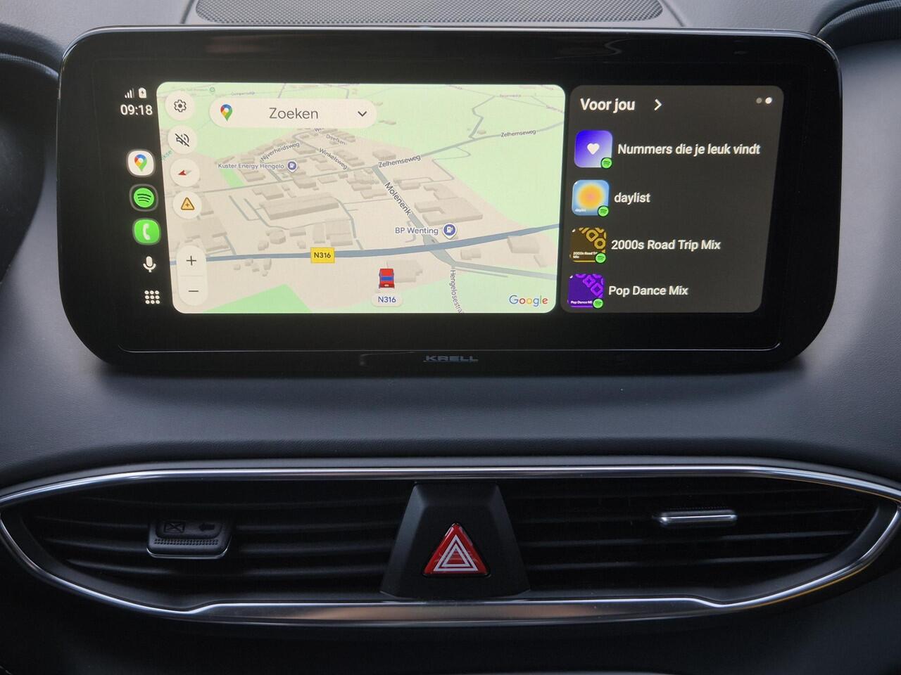 Hyundai SANTA FE 1.6 T-GDI PHEV Plug-in Premium Automaat / HUD / Afn. trekhaak 1.350 kg / EAER 58 km stad 69km / Elektrische achterklep / Stuur-,Stoel en Achterbankverwarming / Adaptief CC / Stoelventilatie / Rondomzicht camera /