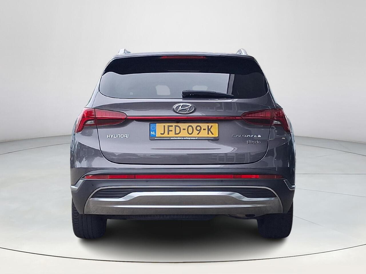 Hyundai SANTA FE 1.6 T-GDI PHEV Premium SKY 7p. | Apple Carplay/Android Auto | Stoel/stuurverwarming | Draadloze telefoon oplader | Elektrische achterklep | Elektrische verstelbare stoelen met geheugen |