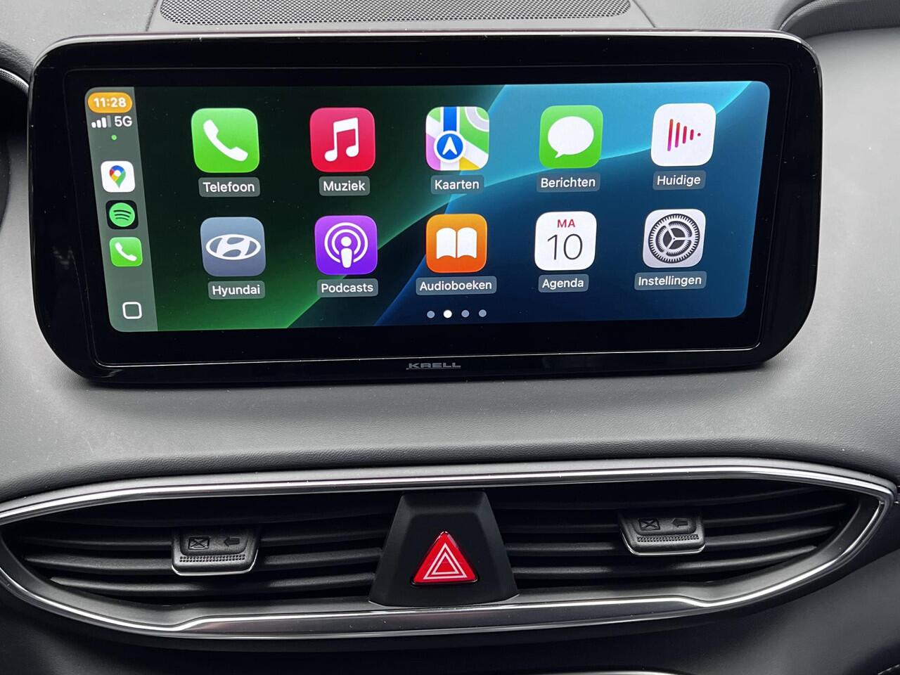 Hyundai SANTA FE 1.6 T-GDI PHEV 265pk Premium Sky 7 P. Automaat / Fabr. garantie tot 09-2027 ** / Zeven persoons / 1.350 kg trekgewicht / EAER 58 km / Schuifdak / Leder / HUD / Navi / Apple Carplay Android / 18" LM wielen /