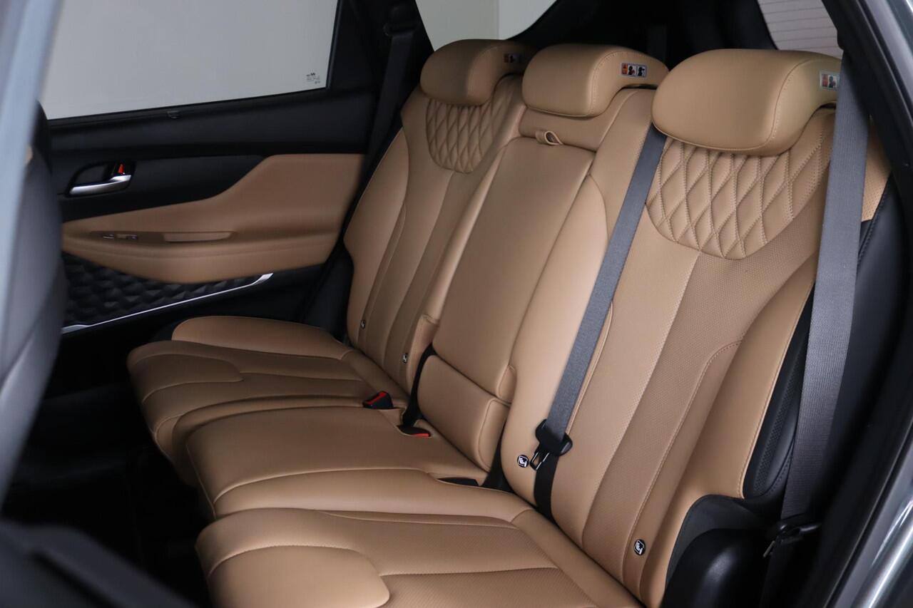 Hyundai SANTA FE 1.6 T-GDI HEV Premium Plus Sky 7-Persoons, Panoramadak, Volleder, 360Camera, Memory,