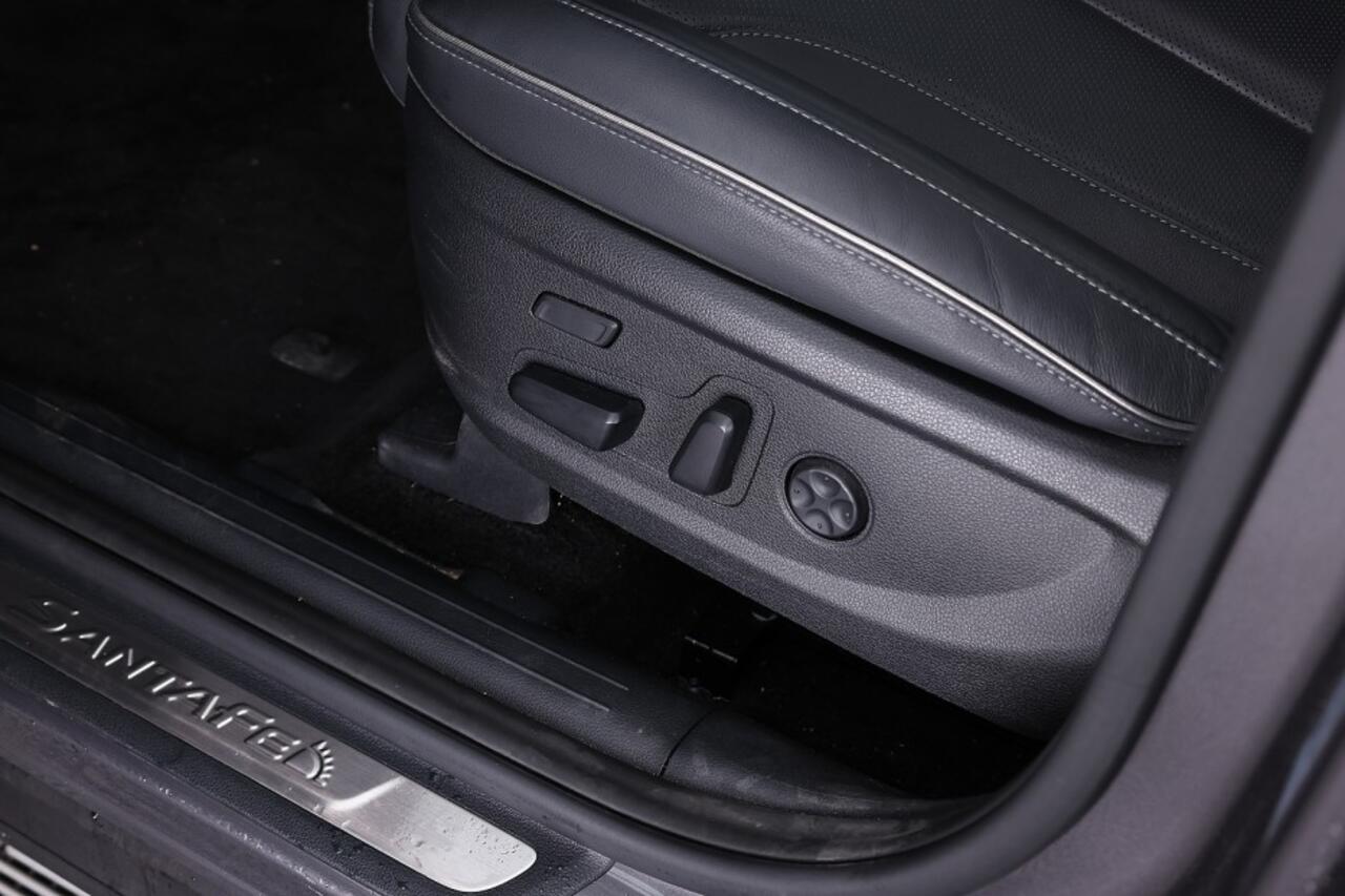 Hyundai SANTA FE 1.6 T-GDI PHEV Premium Sky | 7-Persoons | PANORAMADAK | LEDER | Full LED