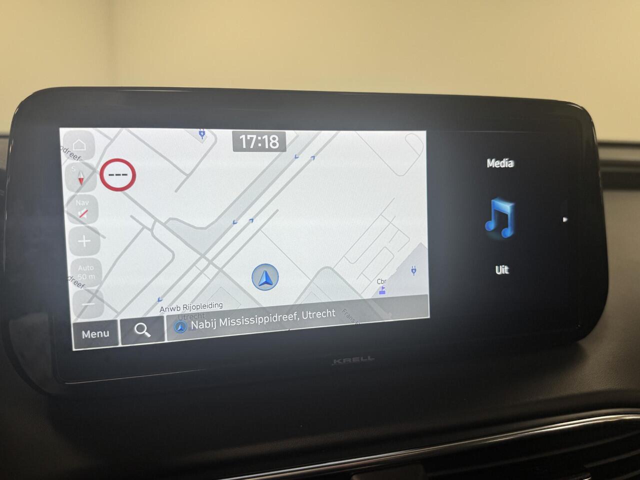 Hyundai SANTA FE 1.6 T-GDI PHEV Premium Sky 7 persoons | PANO | Camera | Fabr. garantie tot 07-2028