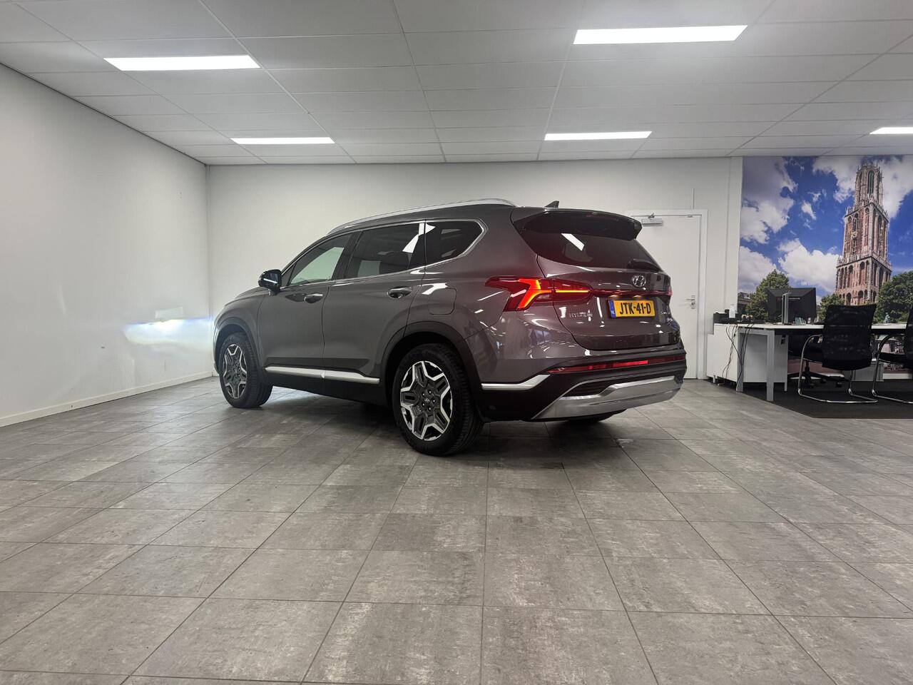 Hyundai SANTA FE 1.6 T-GDI PHEV Premium Sky 7 persoons | PANO | Camera | Fabr. garantie tot 07-2028