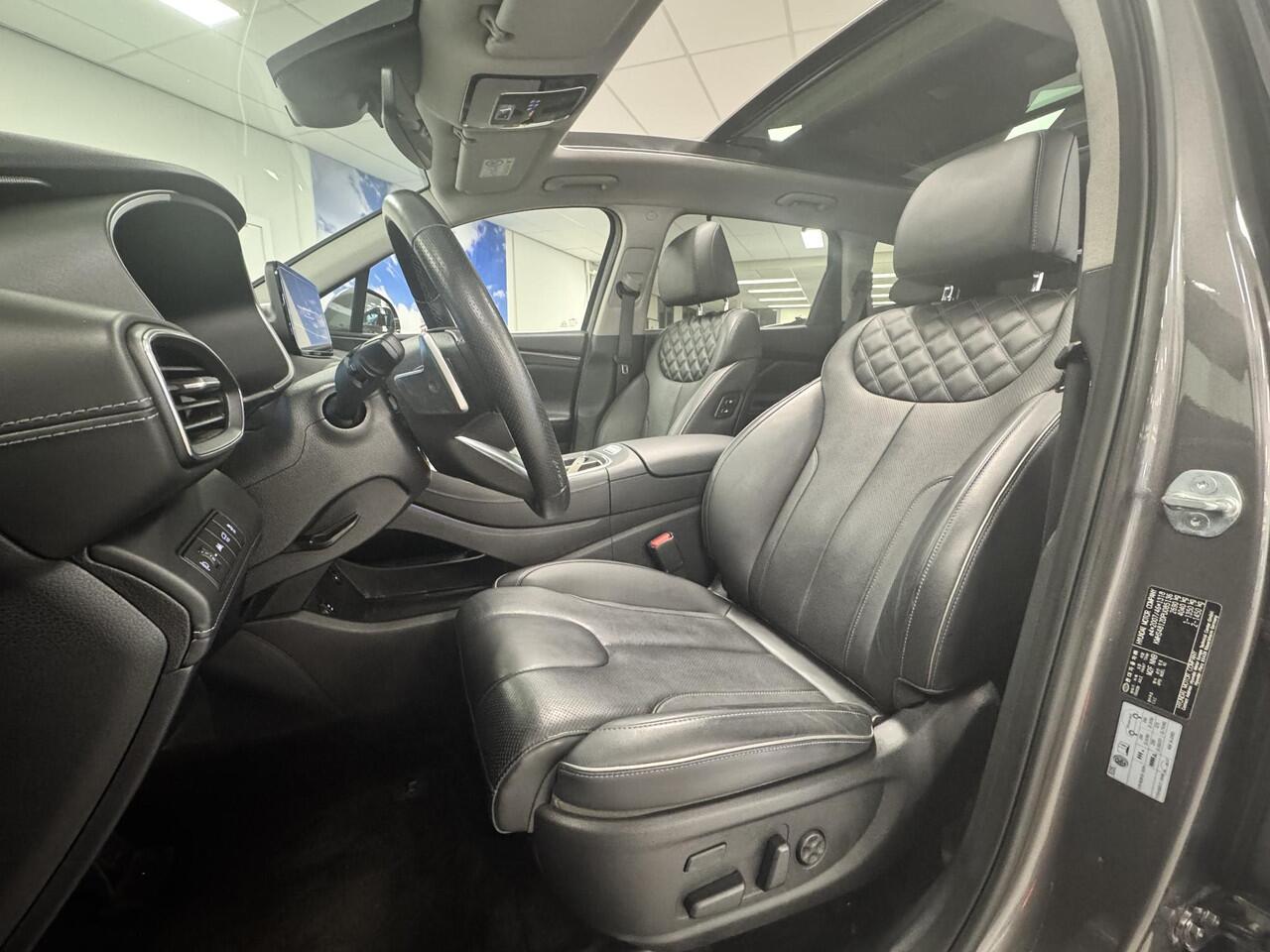 Hyundai SANTA FE 1.6 T-GDI PHEV Premium Sky 7 persoons | PANO | Camera | Fabr. garantie tot 07-2028