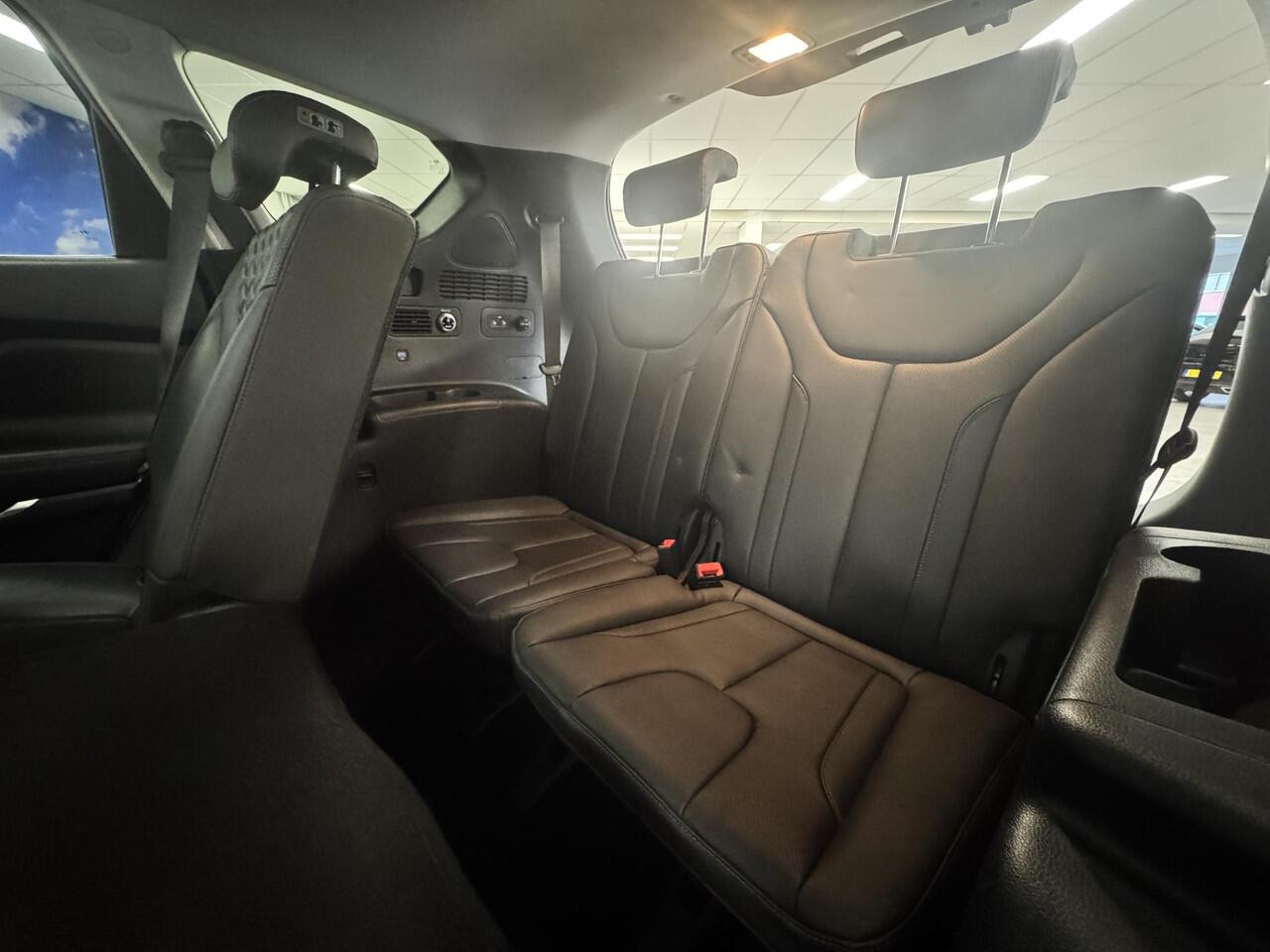 Hyundai SANTA FE 1.6 T-GDI PHEV Premium Sky 7 persoons | PANO | Camera | Fabr. garantie tot 07-2028