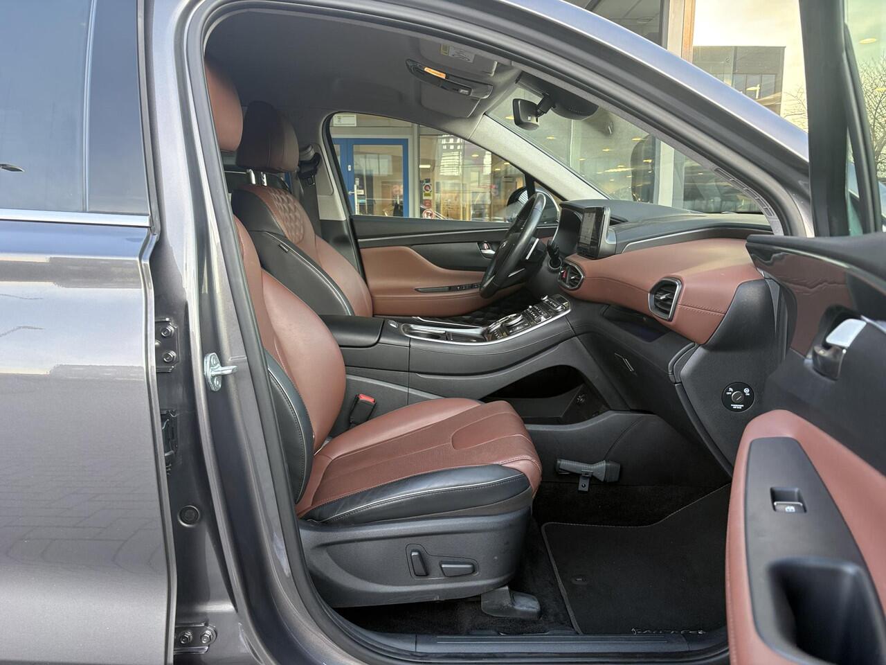 Hyundai SANTA FE 1.6 T-GDI PHEV Premium 7p. | Trekhaak | Leder | 360 Camera | Stoel- Ventilatie & Verwarming |