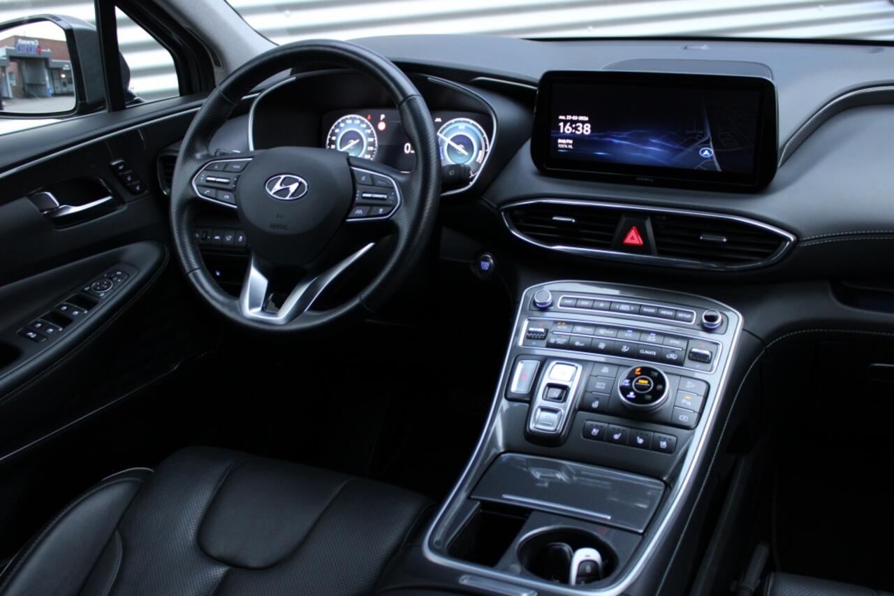 Hyundai SANTA FE 1.6 T-GDI PHEV Premium | 7P | Trekhaak | Vol Leder | 19 Inch |