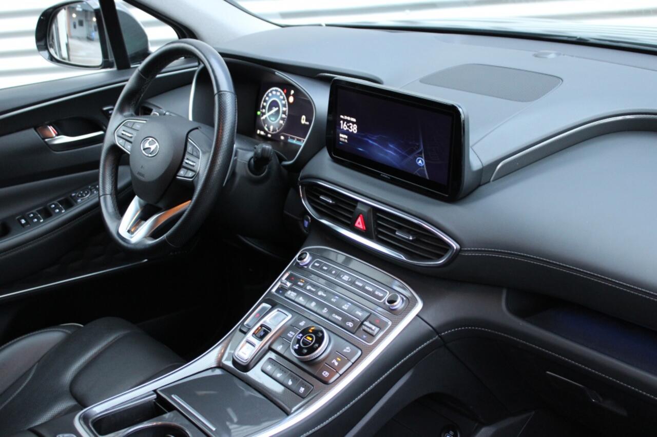 Hyundai SANTA FE 1.6 T-GDI PHEV Premium | 7P | Trekhaak | Vol Leder | 19 Inch |