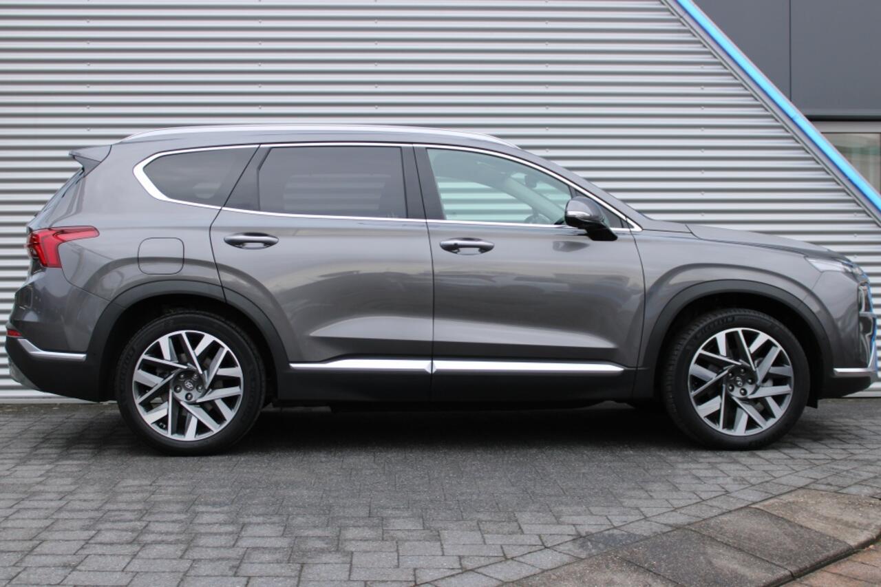 Hyundai SANTA FE 1.6 T-GDI PHEV Premium | 7P | Trekhaak | Vol Leder | 19 Inch |