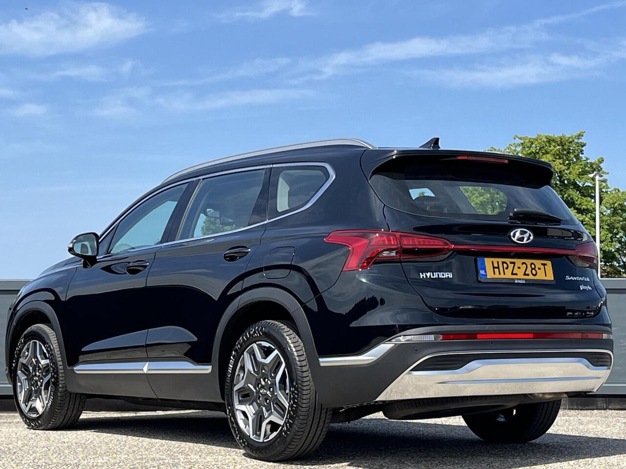 Hyundai SANTA FE Comfort Smart 1.6 T-GDI PHEV 265pk | 7-PERSOONS | LEDEREN BEKLEDING | NAVI | APPLE CARPLAY / ANDROID AUTO |