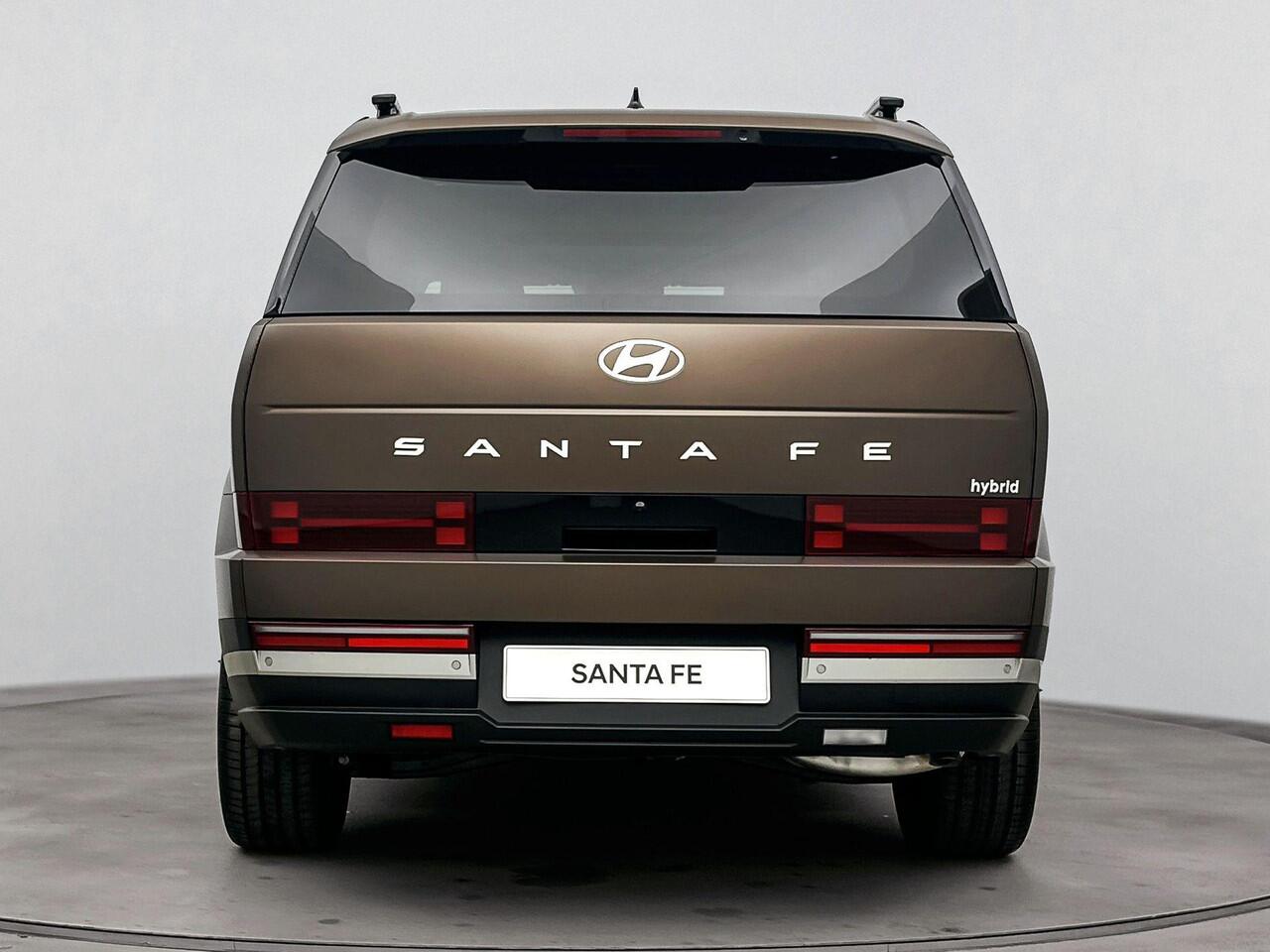 Hyundai SANTA FE 1.6 T-GDI HEV Premium 7p. | Nieuw, snel leverbaar | ¤ 1.000,- VOORDEEL!