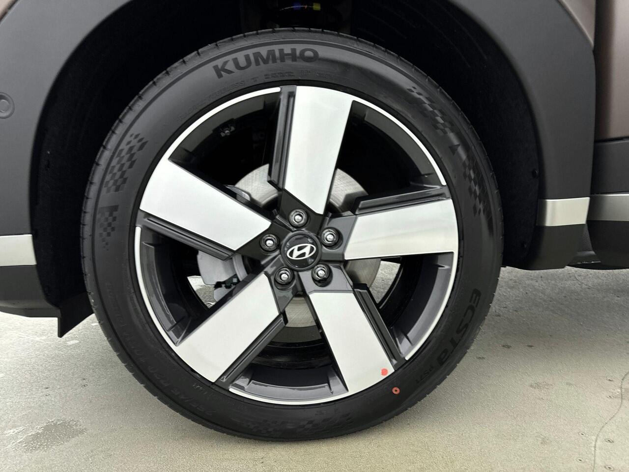 Hyundai SANTA FE 1.6 T-GDI HEV Premium 7p. | Nieuw, snel leverbaar | ¤ 1.000,- VOORDEEL!