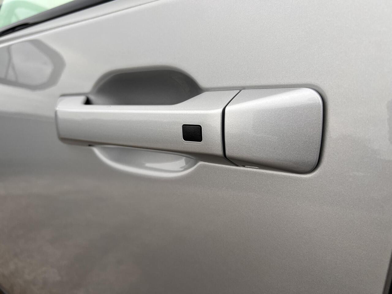 Hyundai SANTA FE 1.6 T-GDI PHEV Black Line 4WD 7p. | Lederen bekleding incl memory | Black Pack | Blind-spot View Monitor | 20'' lmv Dark tone lmv | Bose |