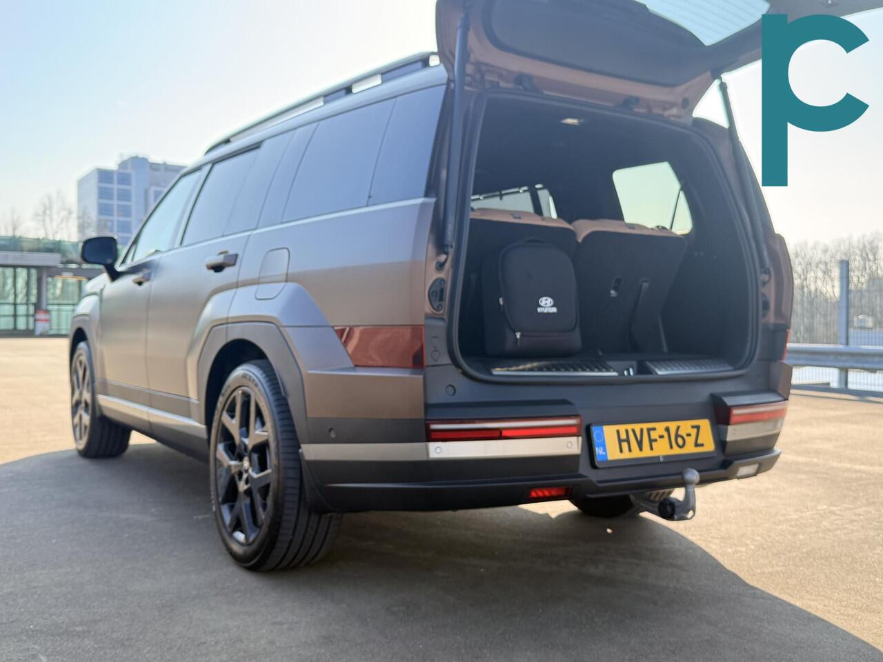 Hyundai SANTA FE 1.6 T-GDI PHEV Premium Plus 4WD 7p. Full Option Trekhaak *direct leverbaar*