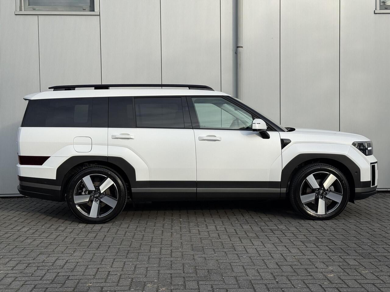 Hyundai SANTA FE 1.6 T-GDI PHEV Premium Plus 4WD 7p. / Stoelkoeling / Stuur- & Stoelverwarming / BOSE Audio / Zwart Leder / NL Auto /