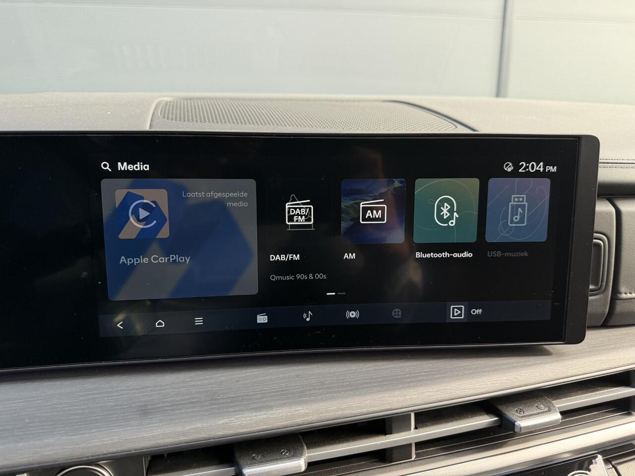 Hyundai SANTA FE 1.6 T-GDI HEV Premium 7p. / ¤9400,- Voordeel / Nieuw op Voorraad / Ledere Bekleding / 7 Persoons / Vol Uitgerust met Opties / Adaptive Cruise / Elektrische Stoelen met Memory /