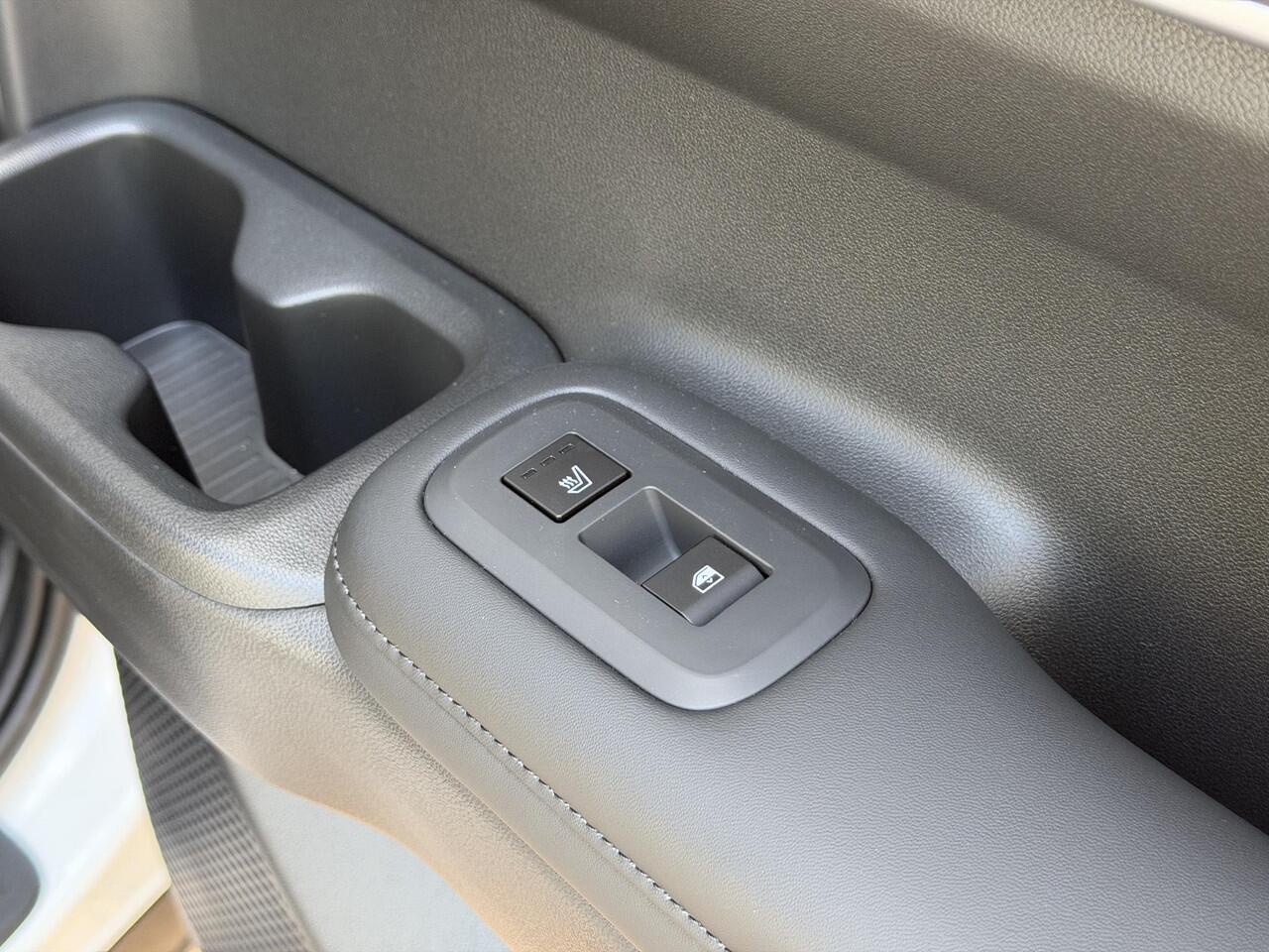 Hyundai SANTA FE 1.6 T-GDI HEV Premium 7p. / ¤9400,- Voordeel / Nieuw op Voorraad / Ledere Bekleding / 7 Persoons / Vol Uitgerust met Opties / Adaptive Cruise / Elektrische Stoelen met Memory /